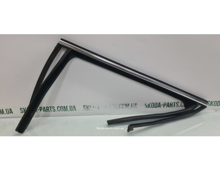 Ущільнювач скла дверей задній правий комбі Volkswagen Passat B6 3C9839432C VAG (3C9839432C)