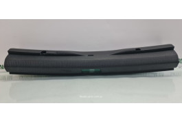 Накладка замка багажника комбі з незначним пошкодженням Volkswagen Passat B6 3C9863459C VAG (3C9863459C)