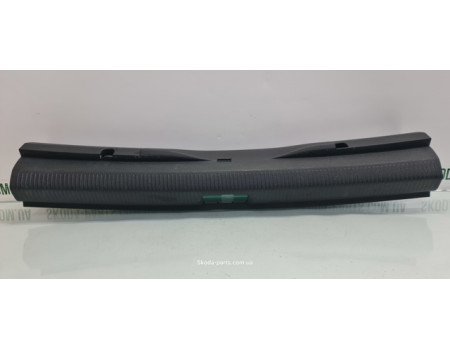 Накладка замка багажника комбі з незначним пошкодженням Volkswagen Passat B6 3C9863459C VAG (3C9863459C)