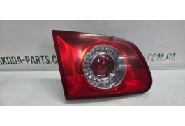 Ліхтар задній лівий внутрішній на кришку багажника комбі Volkswagen Passat B6 VAG (3C9945093)