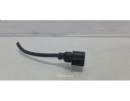 Фішка роз'єм електричний Skoda Octavia A5 3D0973703 VAG (3D0973703)