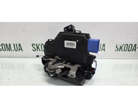 Замок дверей передній правий Skoda Octavia A5 3D1837016AC VAG (3D1837016AC)