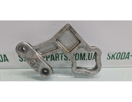 Кронштейн коробки передач КПП Skoda Superb 2 3T0199083 вживаний VAG (3T0199083)