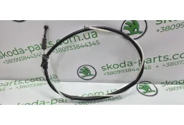Трос ручного гальма задній правий/лівий Skoda Superb 2 універсал VAG (3T0609721B)