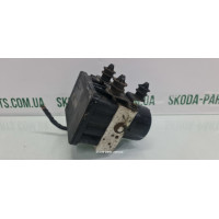 Блок управління АБС Skoda Superb 2 3T0614517 вживаний VAG (3T0614517)