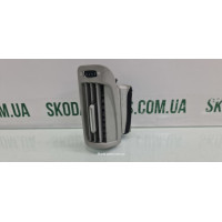 Дефлектор центральної стійки лівий Skoda Superb 2 3T0819383 вживаний VAG (3T0819383)