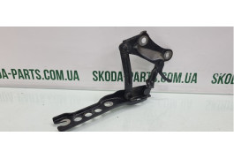 Петля капоту Skoda Superb 2 3t0823301B VAG (3T0823301B)