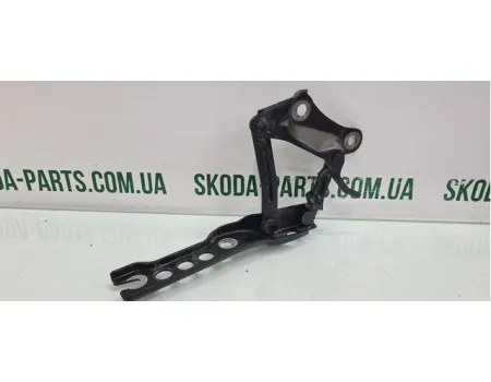 Петля капоту Skoda Superb 2 3t0823301B VAG (3T0823301B)