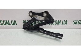 Петля капота права Skoda Superb 2 VAG (3T0823302B)