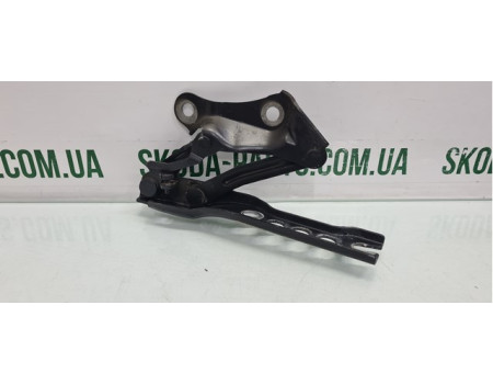 Петля капота права Skoda Superb 2 VAG (3T0823302B)
