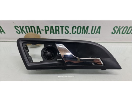 Ручка дверей внутрішня передня права Skoda Superb 2 3T0837248 VAG (3T0837248)