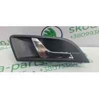 Ручка дверей внутрішня задня права з підсвіткою Skoda Superb 2 3T0839222 VAG (3T0839222)
