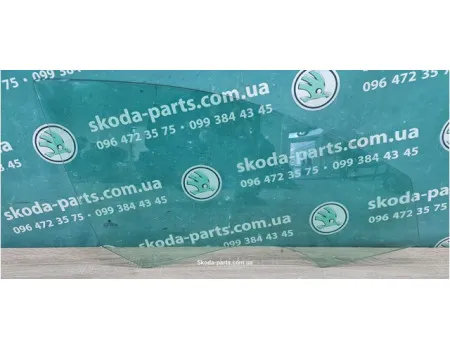 Скло дверей переднє праве Skoda Superb 2 3T0845202A VAG (3T0845202A)