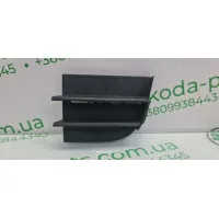 Решітка бампера передня ліва Skoda Superb 2 3T0853665 VAG (3T0853665)