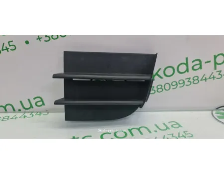Решітка бампера передня ліва Skoda Superb 2 3T0853665 VAG (3T0853665)