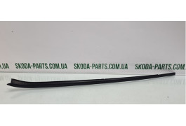 Накладка молдинг вітрового лобового скла лівий Skoda Superb 2 3T0854327 VAG (3T0854327)