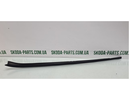 Накладка молдинг вітрового лобового скла лівий Skoda Superb 2 3T0854327 VAG (3T0854327)