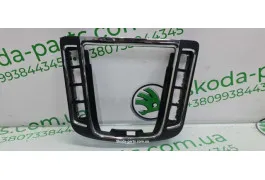 Накладка куліси КПП Skoda Superb 2 3T0863212B VAG (3T0863212B)