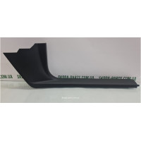Накладка порога передня права Skoda Superb 2 3T0863484 вживана VAG (3T0863484)
