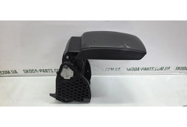 Підлокітник шкіряний Skoda Superb 2 VAG (3T0864207B)