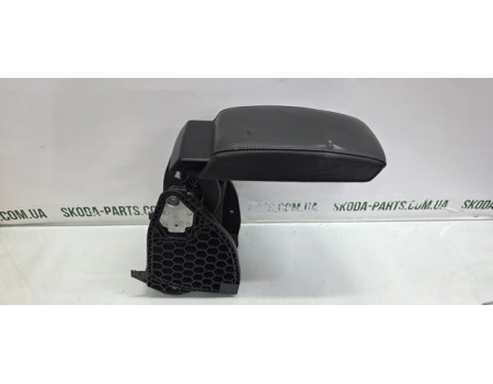 Підлокітник шкіряний Skoda Superb 2 VAG (3T0864207B)