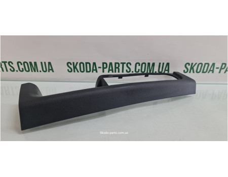 Накладка ліва передня ручки дверей Skoda Superb 2 VAG (3T0867197)