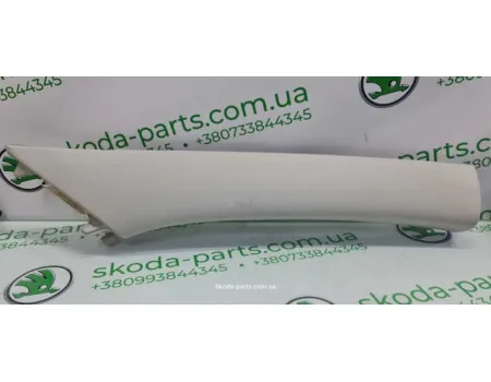 Накладка стійки передня права Skoda Superb 2 3T0867234 VAG (3T0867234)