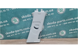 Накладка центральної стійки верхня права Skoda Superb 2 3T0867244G вживаний VAG (3T0867244G)