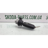 Личинка замка запалювання Skoda Superb 2 VAG (3T0905585A)