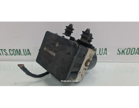Блок управління АБС Skoda Superb 2 3T0907379A вживаний VAG (3T0907379A)