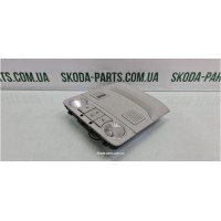 Плафон підсвітки салону передній Skoda Superb 2 3T0947105B VAG (3T0947105B)
