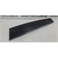 Накладка дверей задня права Skoda Superb 2 3T5839902 VAG (3T5839902)