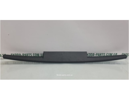 Накладка скла кришки багажника ліфтбек Skoda Superb 2 3T5867605 вживана VAG (3T5867605)