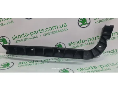 Направляюча заднього бампера права комбі Skoda Superb 2 3T9807864 VAG (3T9807864)