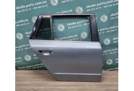 Двері задні праві Skoda Superb 2 колір LF8L/2G2G VAG (3T9833056)