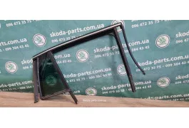 Скло форточка дверей з ущільнювачем заднє праве комбі Skoda Superb 2 3T9845210AD VAG (3T9845210AD)