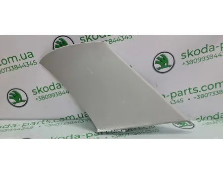 Накладка стійки задня права комбі Skoda Superb 2 3T9867246 VAG (3T9867246)