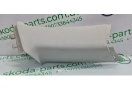 Накладка стійки кузова задня ліва комбі Skoda Superb 2 3T9867287 VAG (3T9867287)