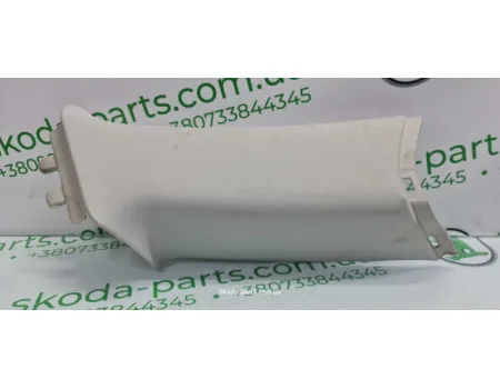 Накладка стійки кузова задня ліва комбі Skoda Superb 2 3T9867287 VAG (3T9867287)