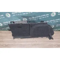 Обшивка карта багажника ліва Skoda Superb 2 універсал 3T9867427b VAG (3T9867427B)