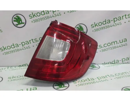 Ліхтар задній правий з пошкодженням Skoda Superb 2 універсал 3T9945112 VAG (3T9945112)