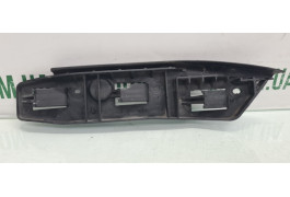 Кронштейн бампера переднього, лівий Skoda Superb вживаний 3U0807183 VAG (3U0807183)