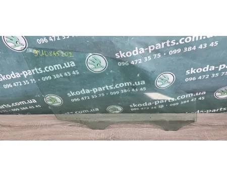 Скло передніх дверей праве Skoda Superb VAG (3U0845202)