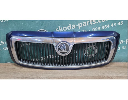 Решітка радіатора Skoda Superb 1.8T до рестайл VAG (3U0853651AB)