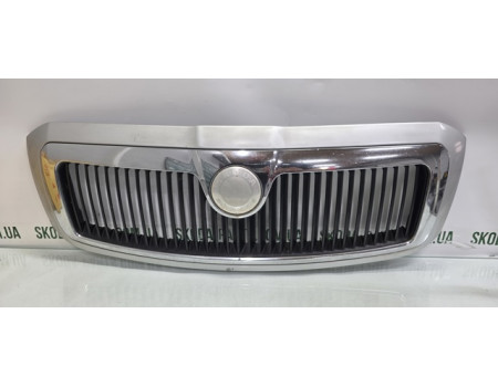 Решітка радіатора сіра Skoda Superb до рестайл VAG (3U0853651ABA)