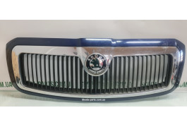 Решітка радіатора дорестайл вживана Skoda Superb 3U0853651C VAG (3U0853651C)