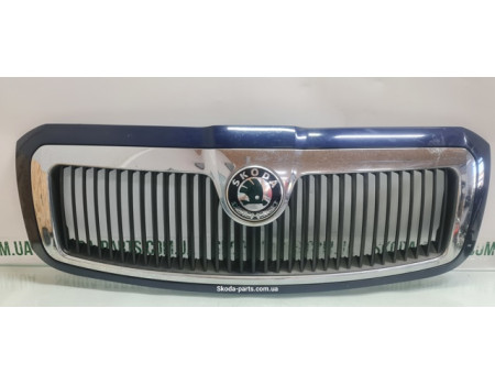 Решітка радіатора дорестайл вживана Skoda Superb 3U0853651C VAG (3U0853651C)