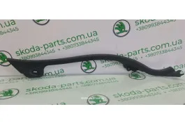 Накладка порога задня права Skoda Superb 3U0867768A VAG (3U0867768A)