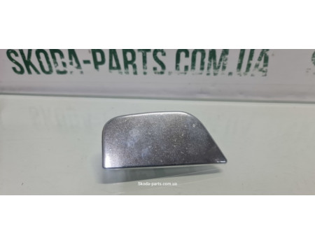 Накладка омивача фар права Skoda Superb VAG (3U0955110)