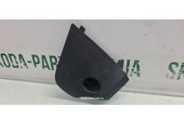 Накладка торпеди права Skoda Superb 3U1858208 VAG (3U1858208)